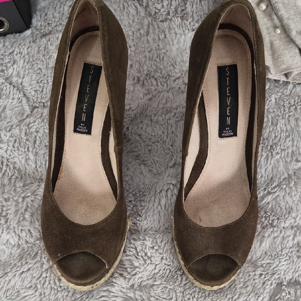 Seven7 Women's Dark Brown Wedge Peep Toe Shoes